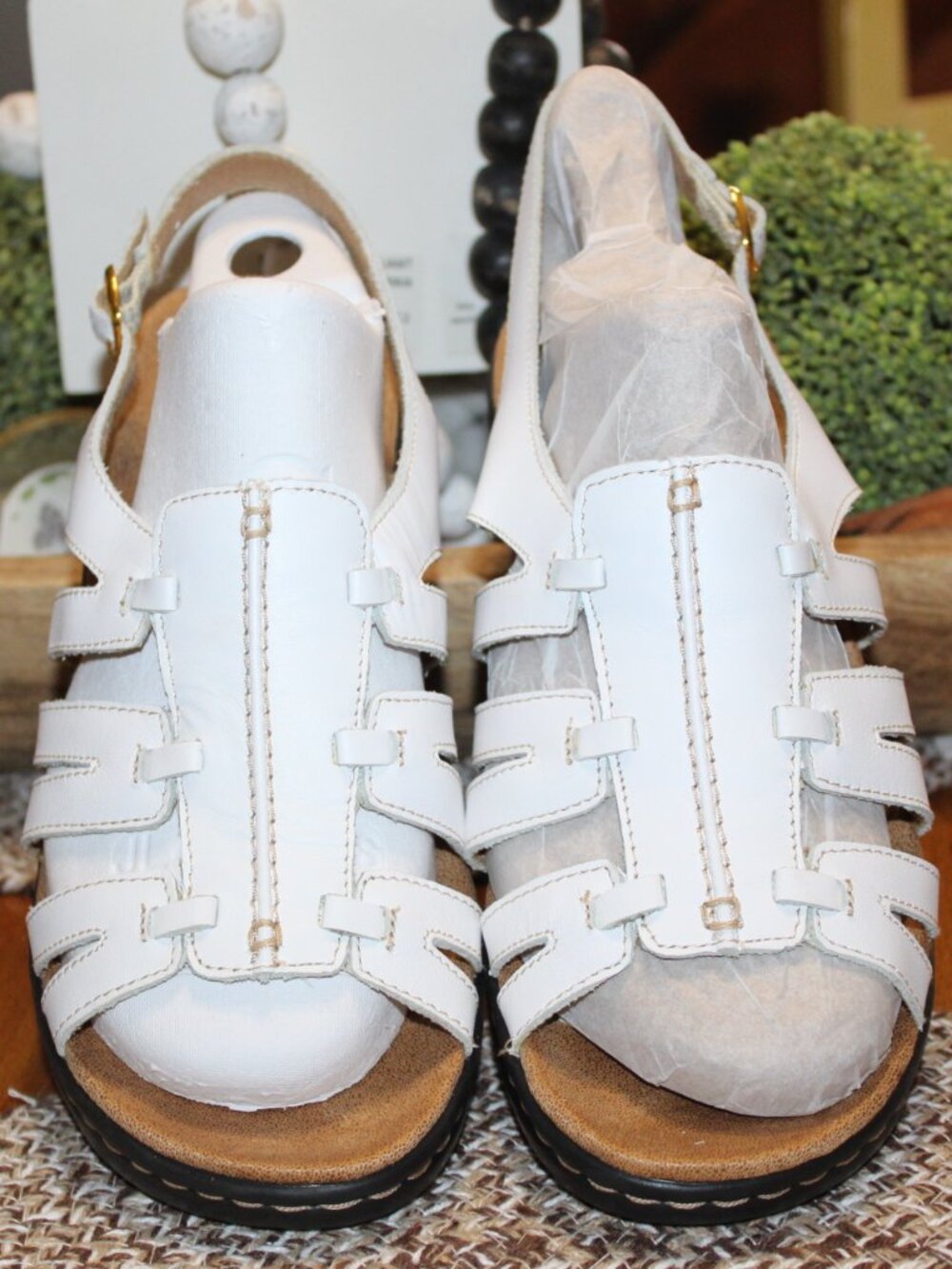 NWOT Clarks Lexi Marigold Sandals 9 WIDE NICE! - Picture 2 of 8